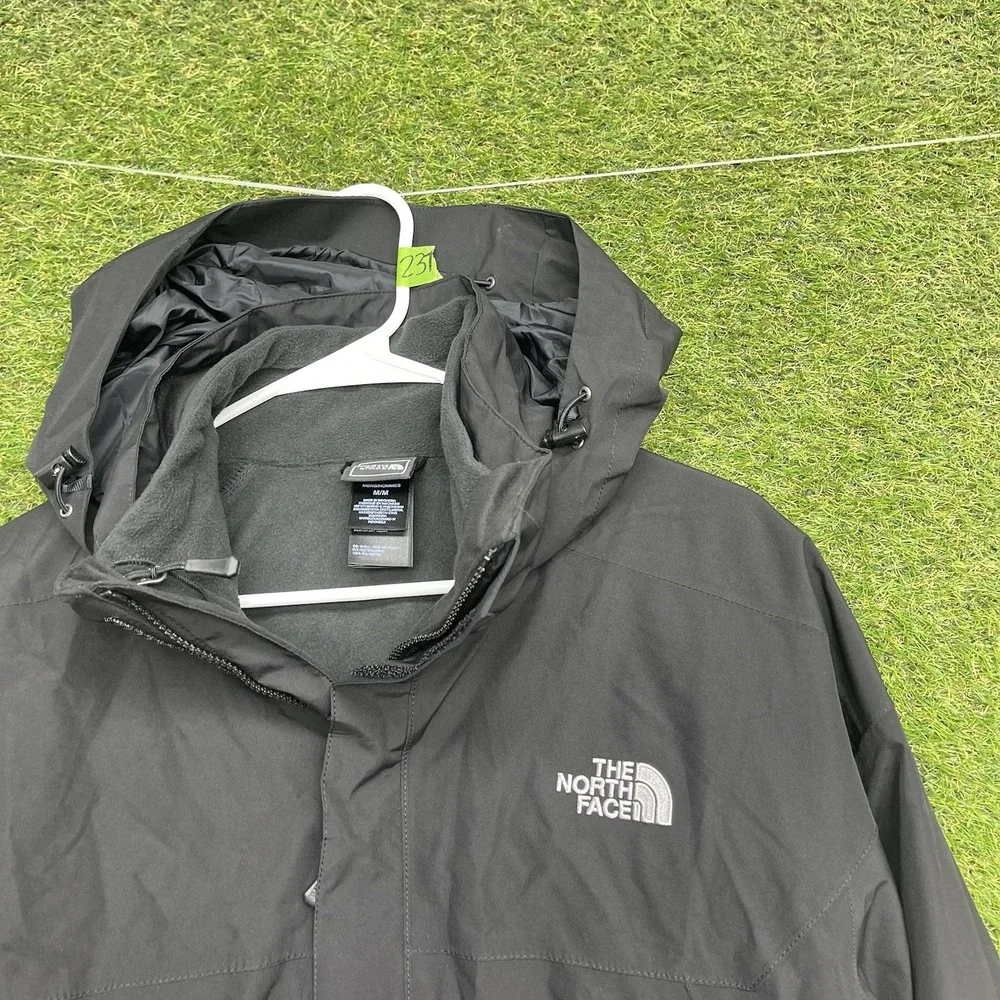The North Face Varius Guide Hyvent Jacket Mens Medium Black Zip Up Outdoor Hike